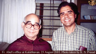 AP 13 - Fr. Abel Periyapuram, CMI. sings model melodies from the Hours
